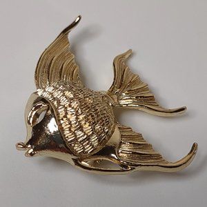 Vintage Gold Tone Angelfish Brooch